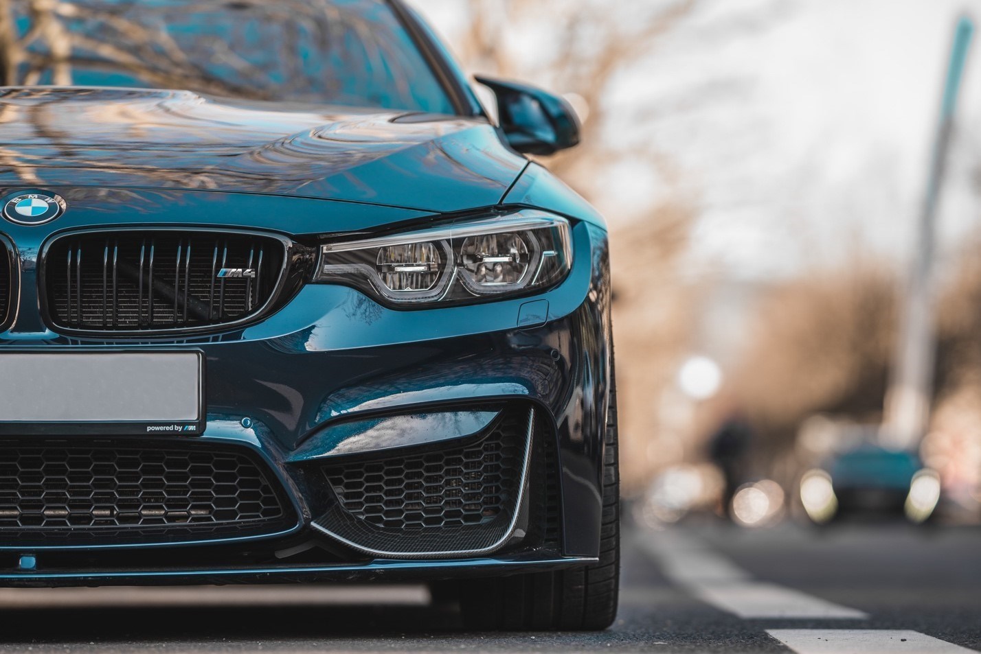 درب خودروهای BMW چگونه طراحی شده‌اند که علاوه بر زیبایی، استحکام بالایی داشته باشند؟